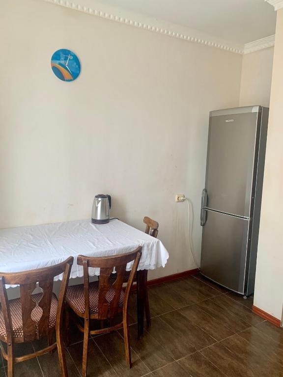 Сухум: Apartamenty na Eshba 173