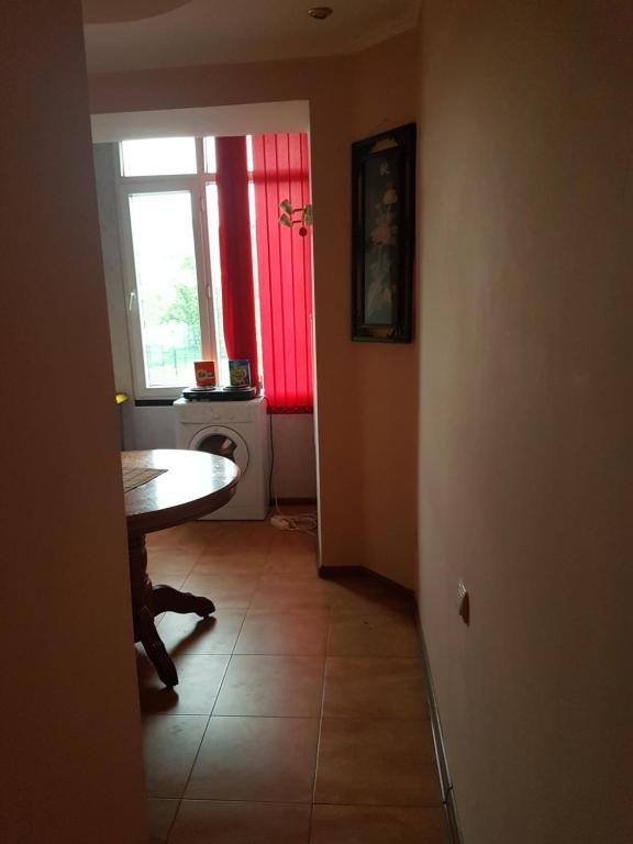 Сухум: Apartments on prospect Mira 148