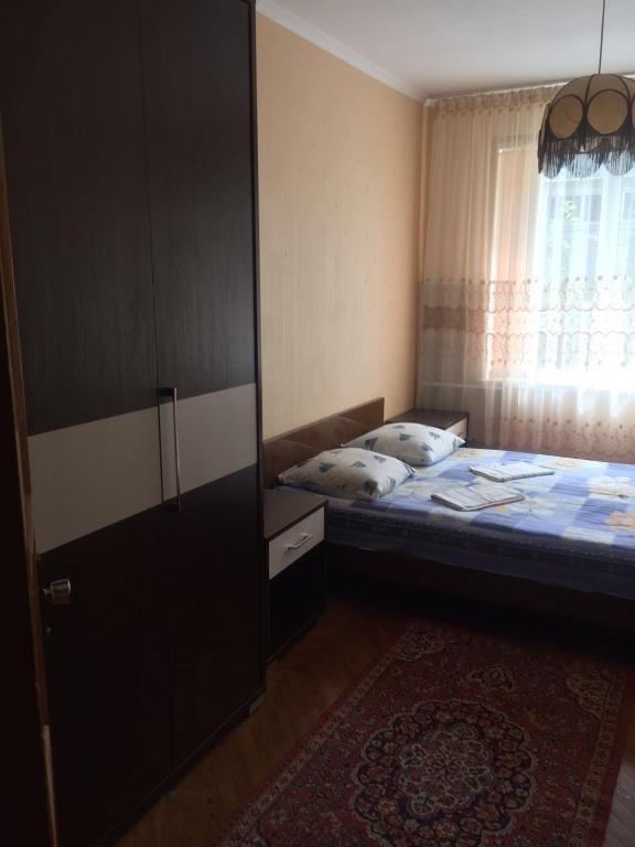 Гагра: Apartment on Abazgaa Street 59/1