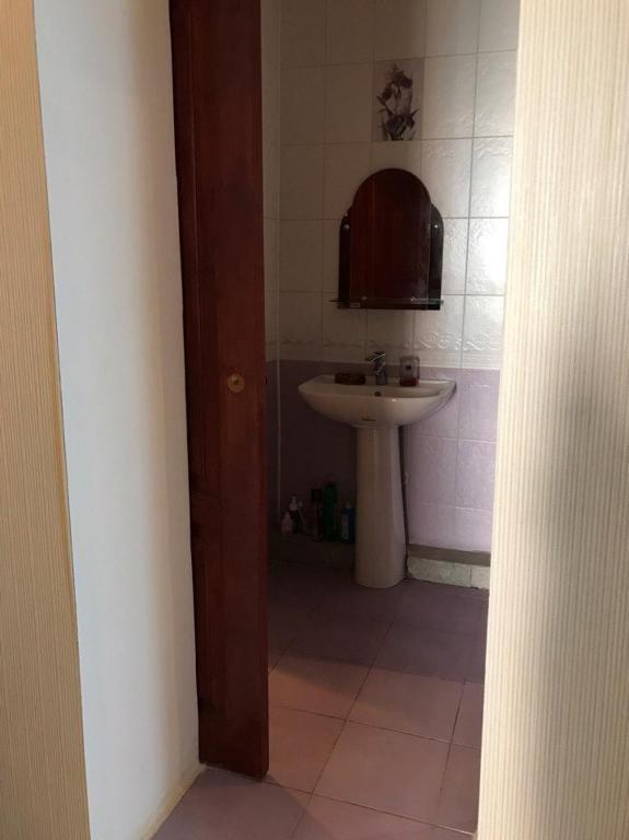 Гагра: Apartment on Abazgaa Street 63/1