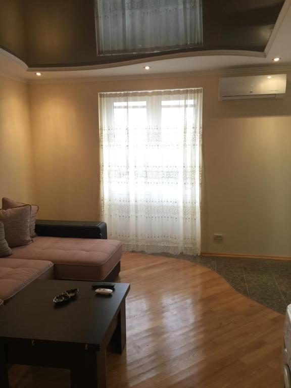 Сухум: Apartment on Akirtava 7