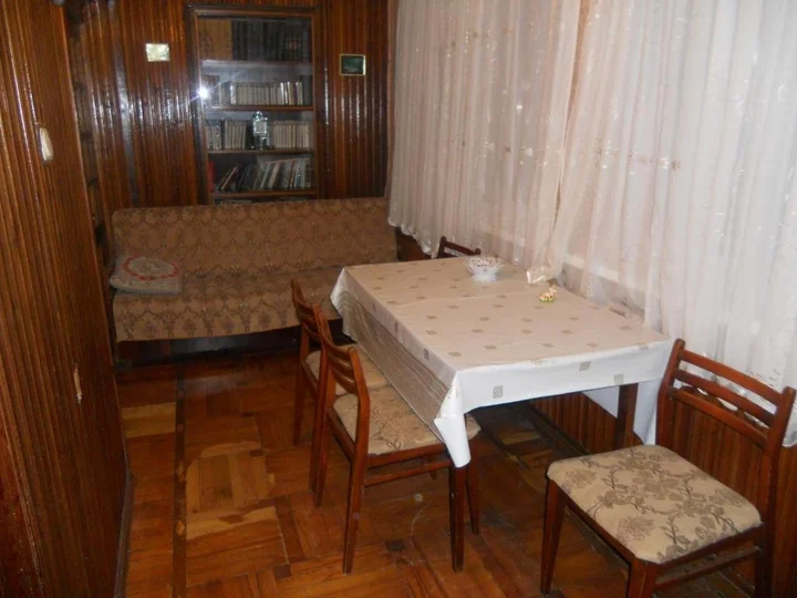Сухум: 3 room apartment in Sukhum