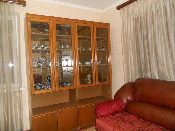 Сухум: 3 room apartment in Sukhum