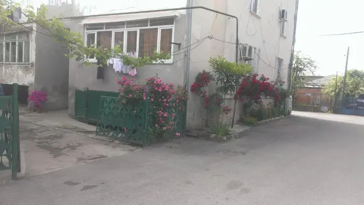 Сухум: 3 room apartment in Sukhum