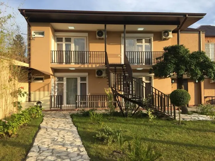 Сухум: 218 Mini Hotel