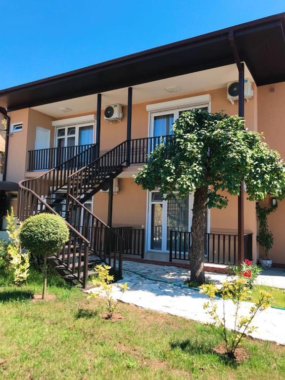Сухум: 218 Mini Hotel