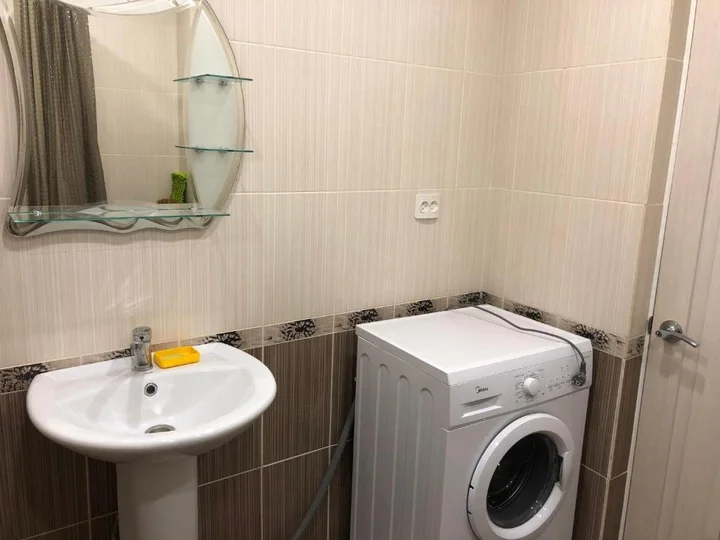 Сухум: Apartment on Dzidzariya 74