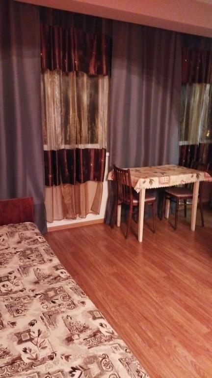 Гагра: Apartment on Abazgaa 53-4