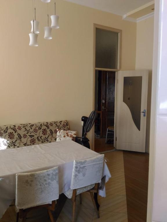 Сухум: 5-minutes to the sea apartment