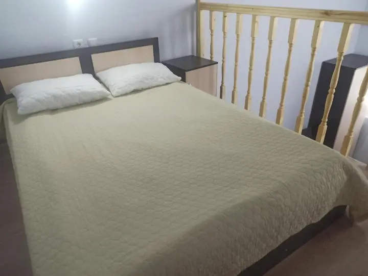 Гагра: Apartamenty na Lakoba 13