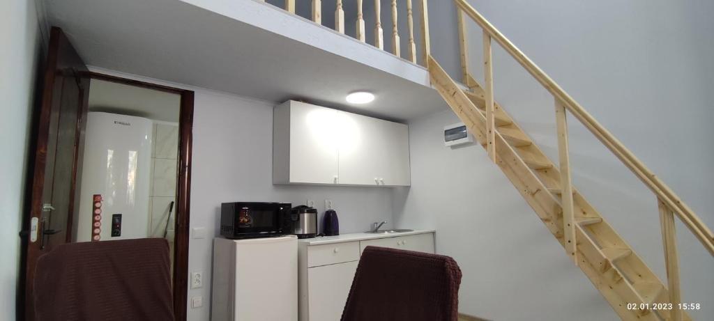 Гагра: Apartamenty na Lakoba 13