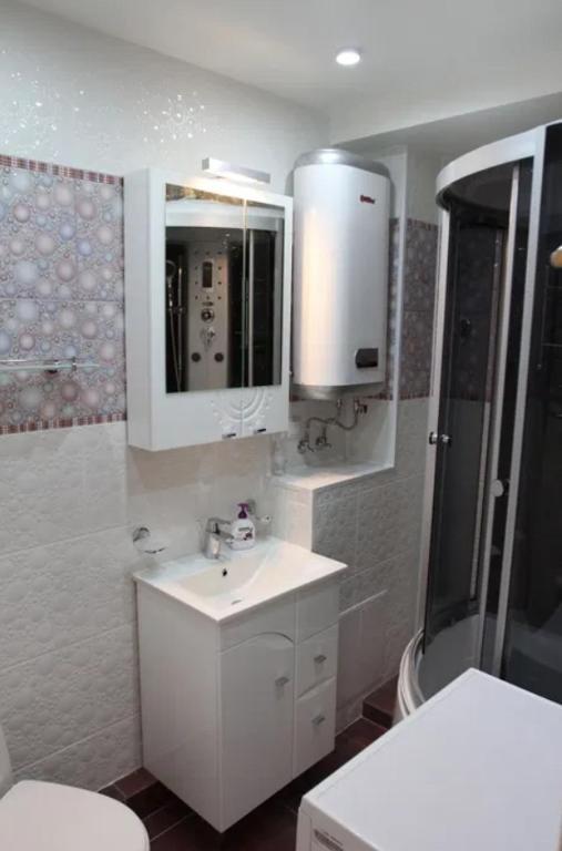 Гагра: Rent Two Room Apartment Gagra