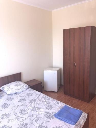 Гагра: Guest House on Geroyev 16 Marta 12