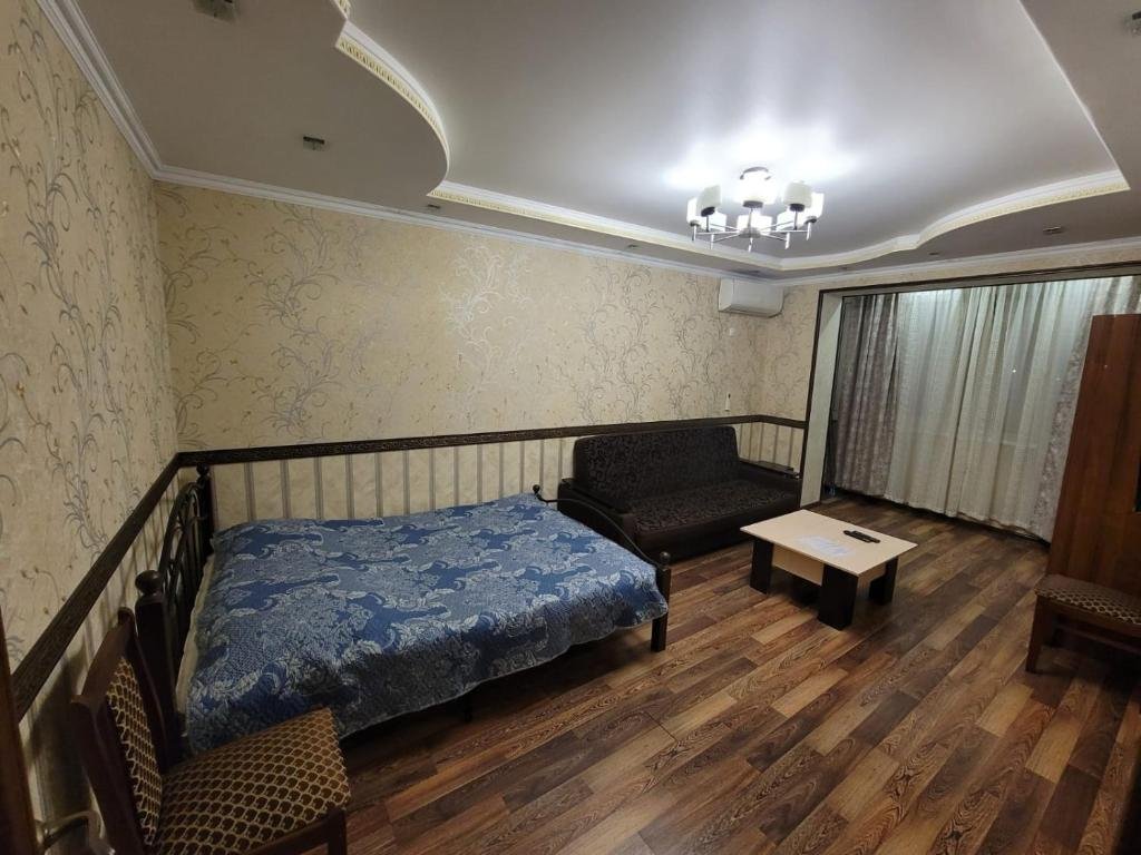 Гагра: Apartment on Abazgaa 37/2