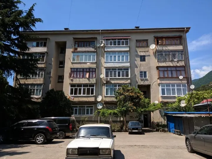 Гагра: Apartment on Abazgaa 37/2