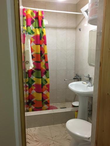 Сухум: Guest house on Shakirbay 11