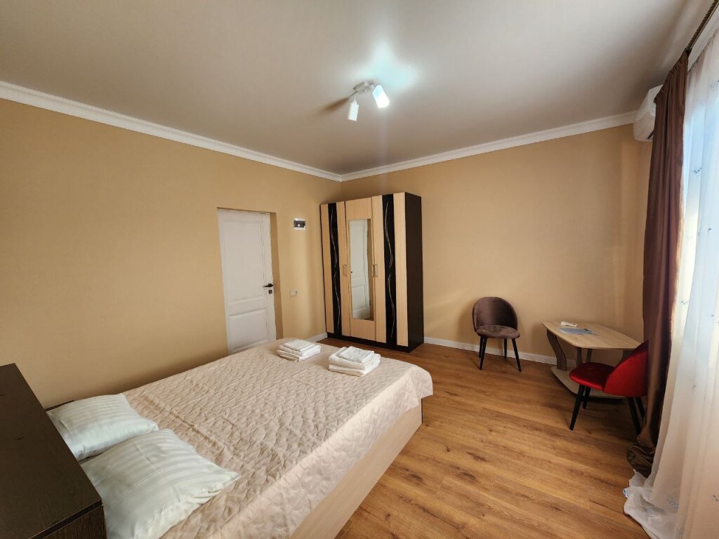 Гудаута: Liana Guesthouse