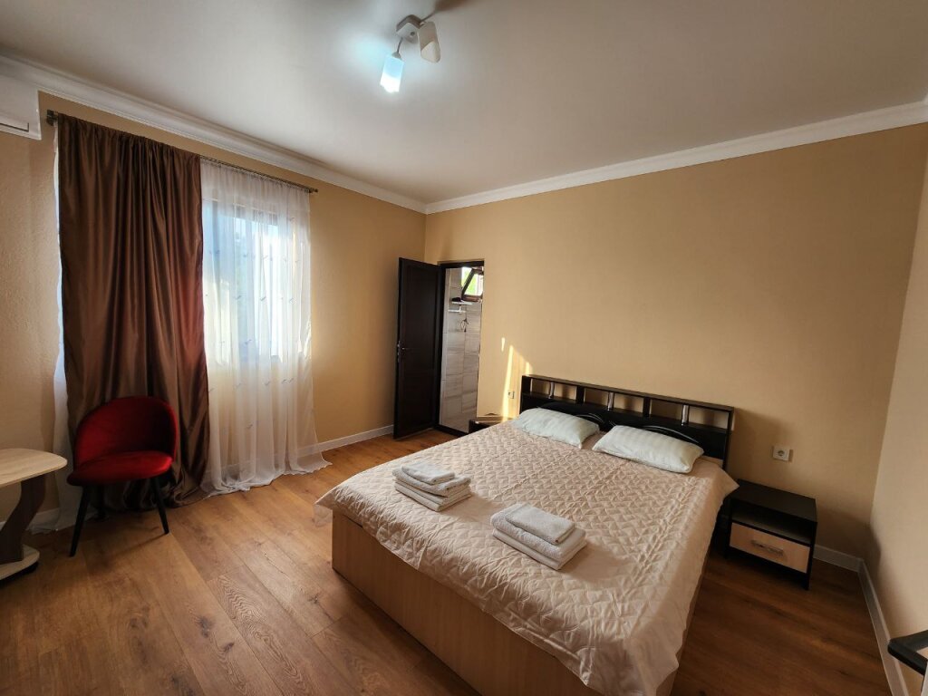 Гудаута: Liana Guesthouse