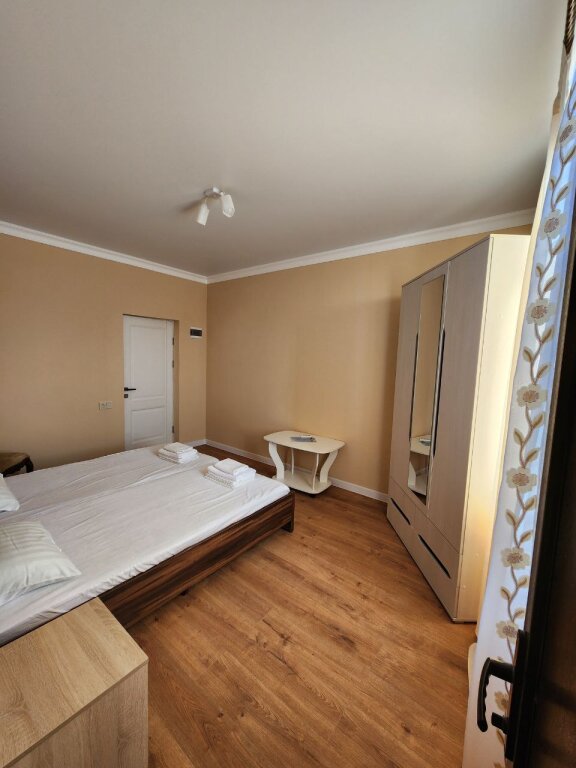 Гудаута: Liana Guesthouse