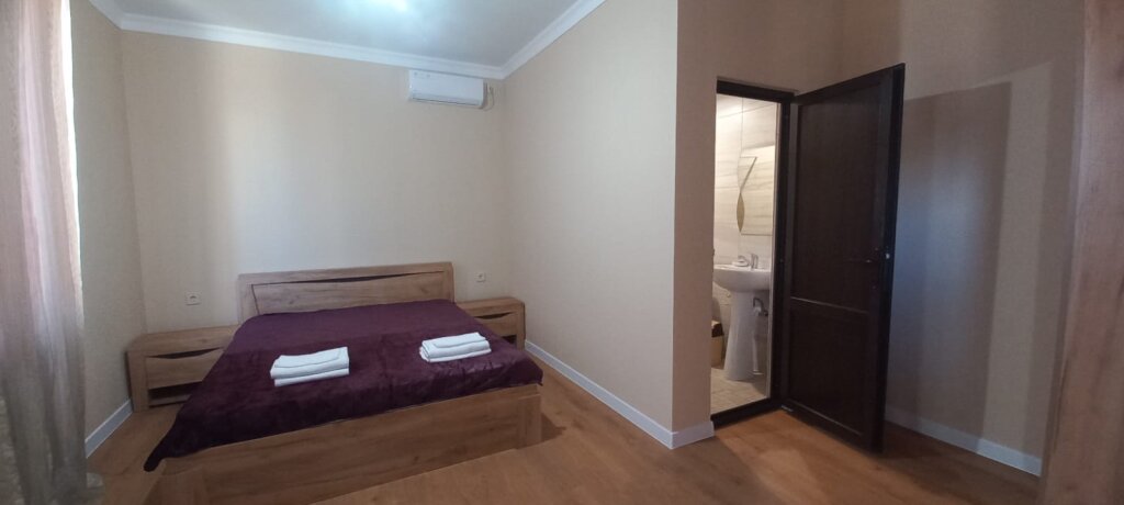 Гудаута: Liana Guesthouse