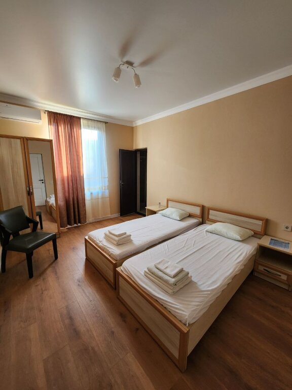 Гудаута: Liana Guesthouse
