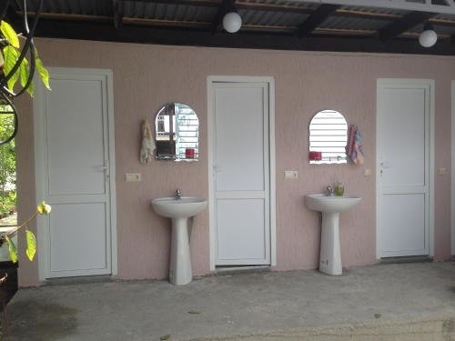 Новый Афон: Guest house Gladiator