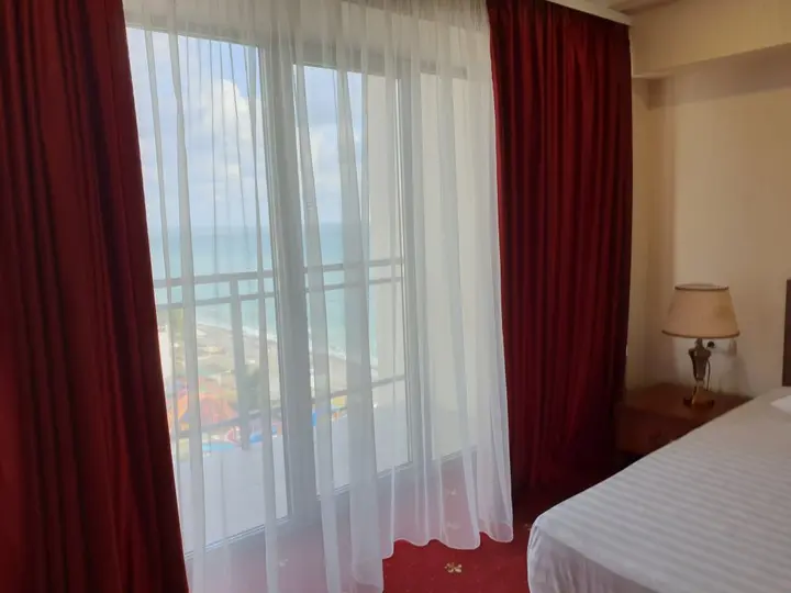 Гагра: Grand Abhaziya Hotel