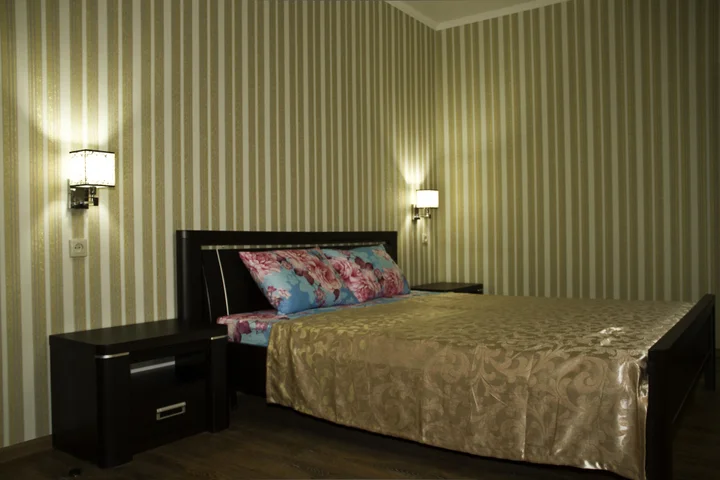 Гагра: Hotel Medoviy