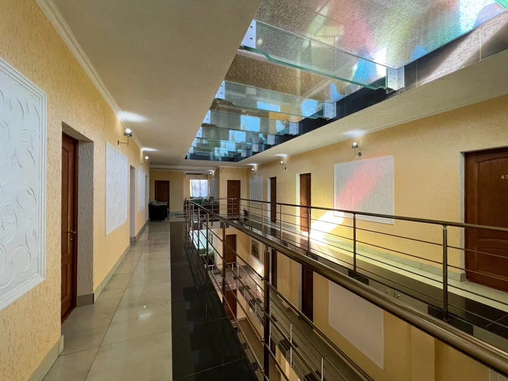 Гагра: Hotel Medoviy