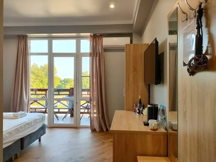 Гечрипш: "Art Hotel на Октябрьской"