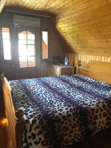 Молочный: Pitsunda Valentina house