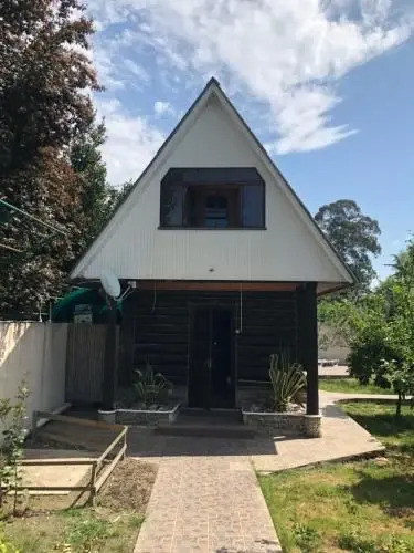 Молочный: Pitsunda Valentina house