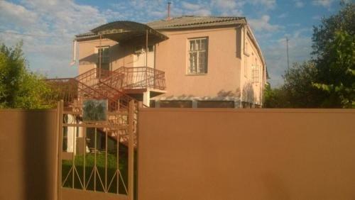Цкуара: Abzhouse