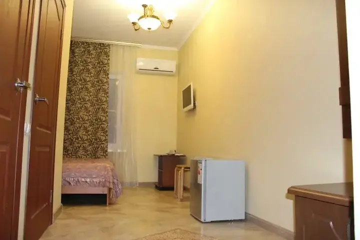 Гагра: Fish House Guest House