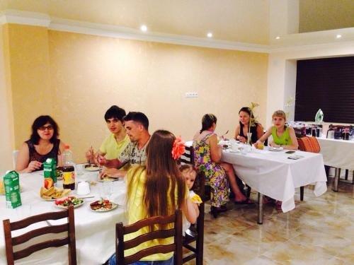 Сухум: U Morya Guesthouse