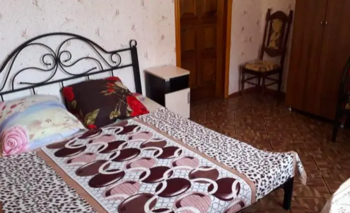 Гагра: Guest House Leon