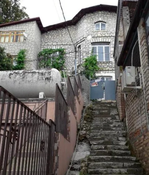 Гагра: Guest House Leon