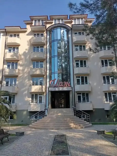 Пицунда: Ирэн
