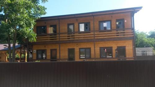 Цитрусовый: Guesthouse Pekan