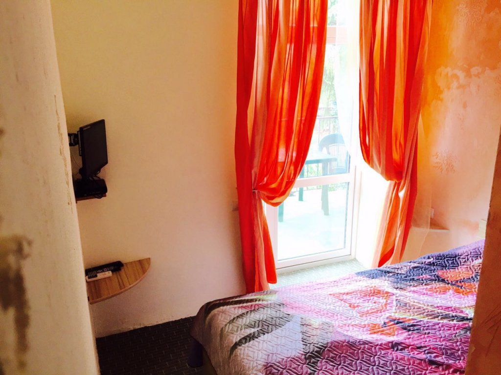 Молочный: Guest house Inkit