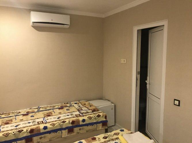 Пицунда: Grinvud Guest House