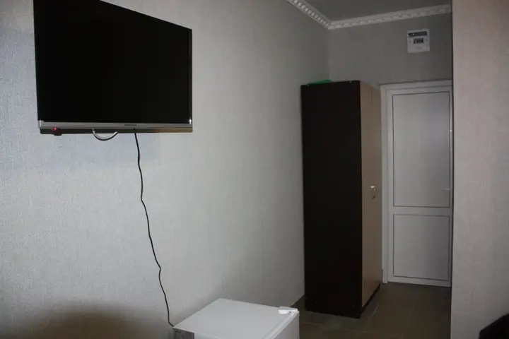 Лдзаа: Viktoria Hotel