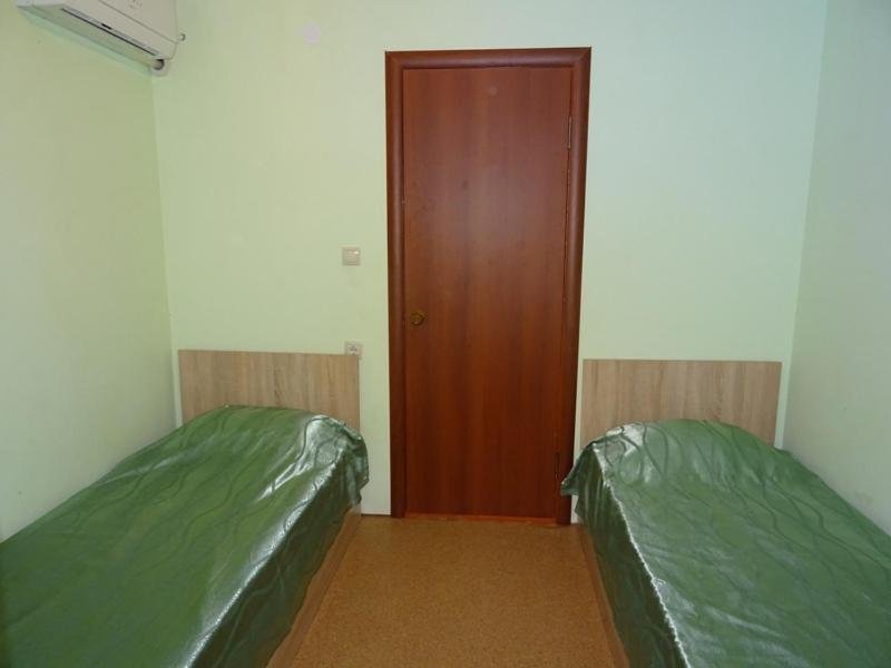 Сухум: Guest house Zhemchuzhina