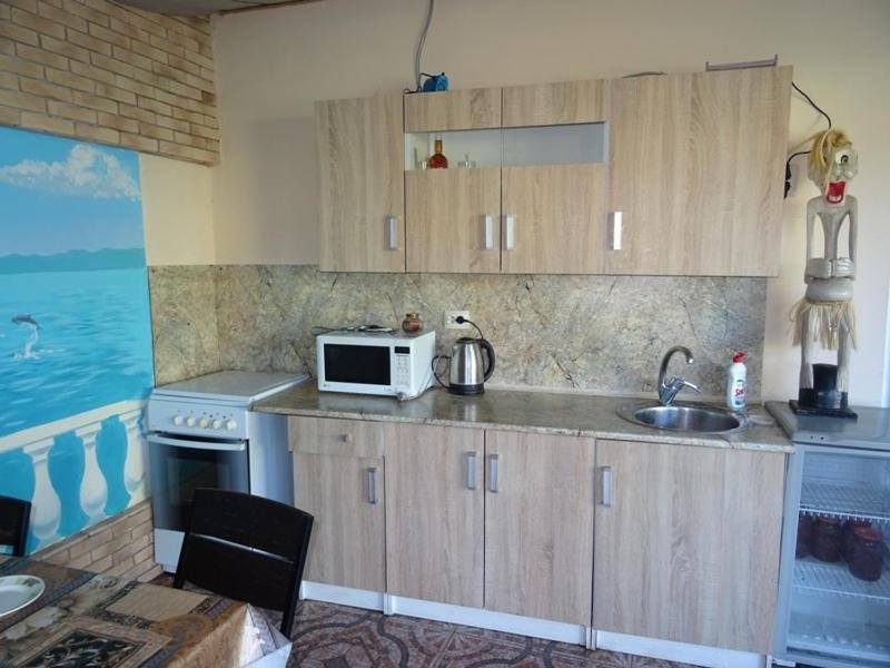 Сухум: Guest house Zhemchuzhina