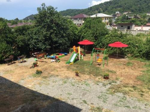 Лдзаа: Dionisy Guest House