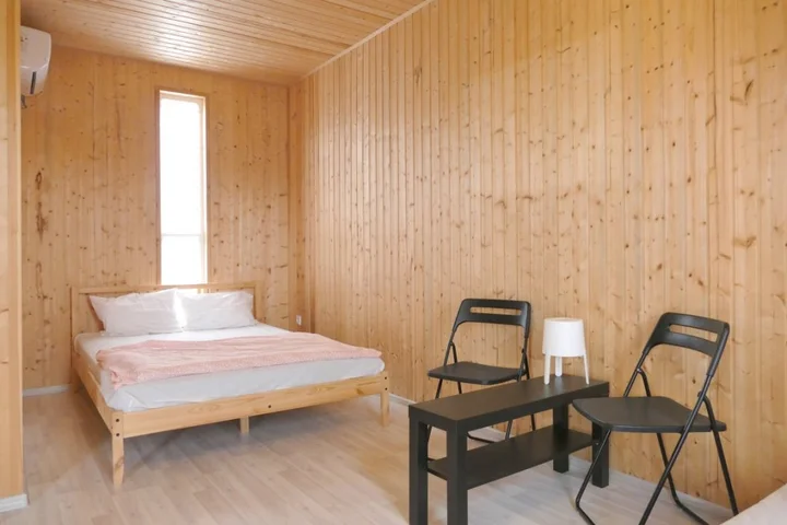 Лдзаа: Pine Beach Hotel