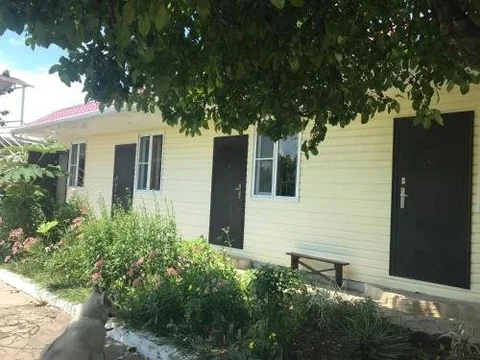 Гагра: Guest House Inga