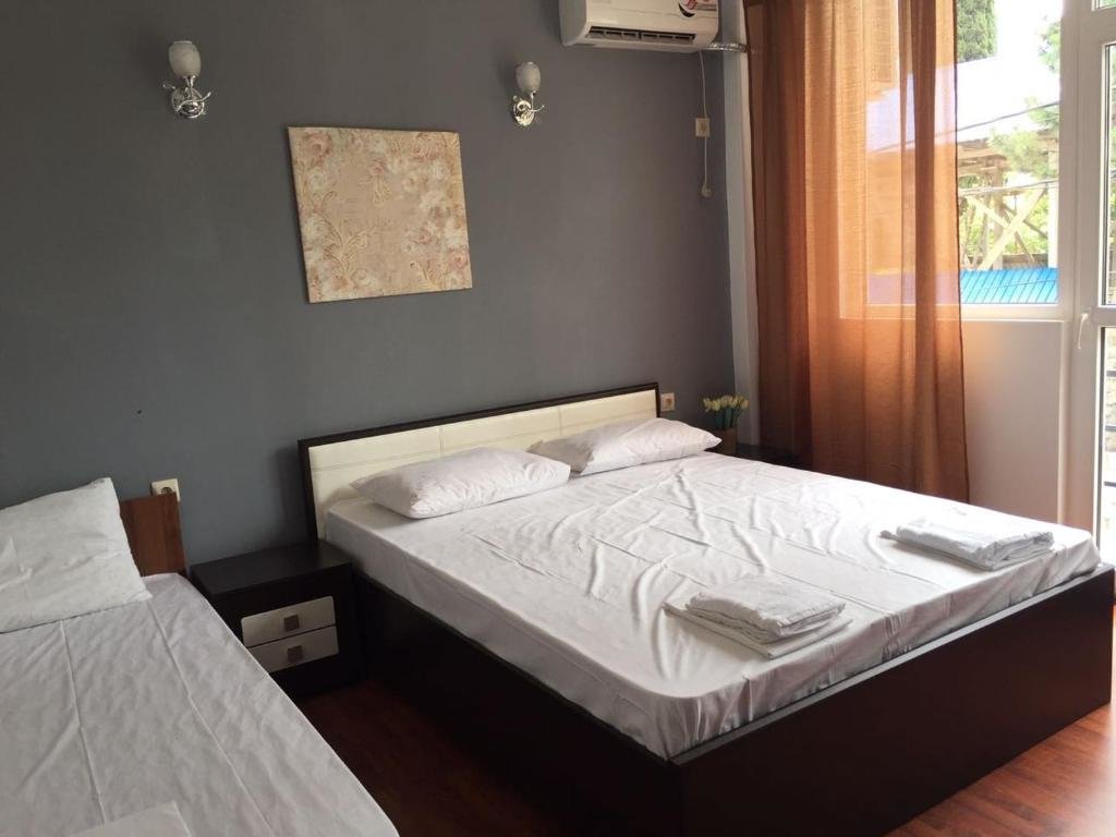 Новый Афон: Mirraflores Hotel