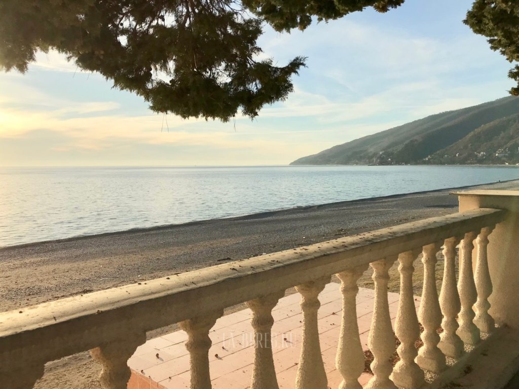 Гагра: Курортный отель Лазурный берег