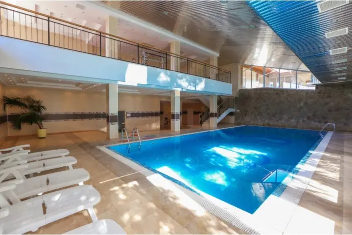 Пицунда: Delfin Hotel